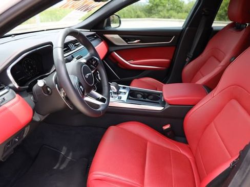 Used 2024 Jaguar XF R-Dynamic SE AWD/4WD image 10