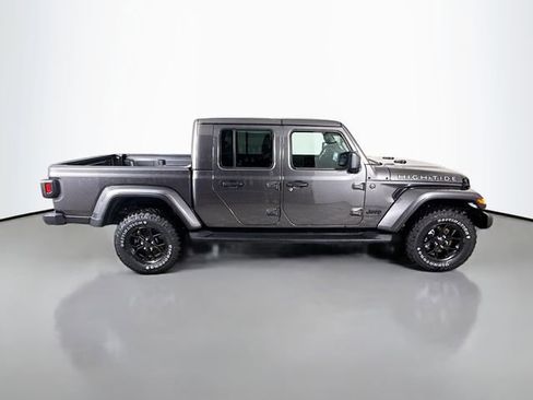 New 2025 Jeep Gladiator Sport image 8