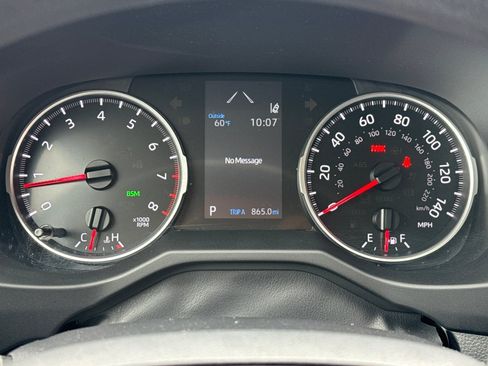 Used 2022 Toyota RAV4 XLE AWD/4WD image 21