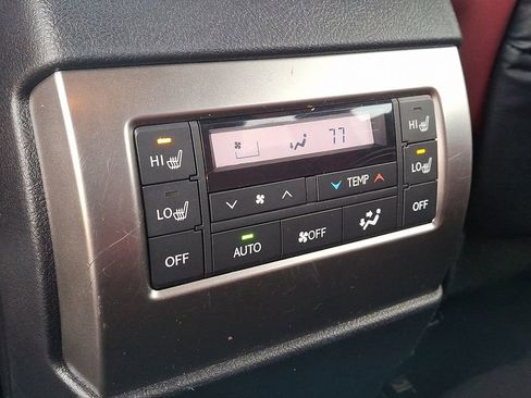 Used 2023 Lexus GX 460 Premium image 11