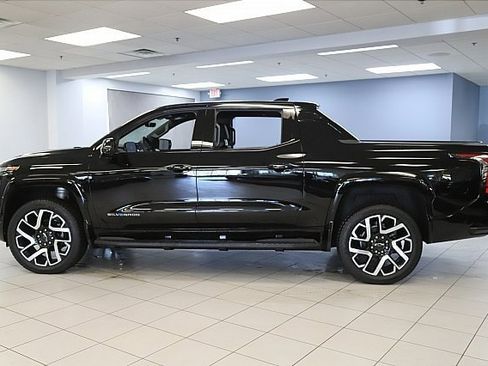 New 2024 Chevrolet Silverado EV RST image 2
