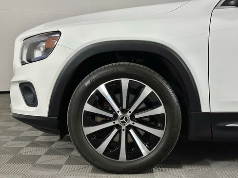 Used 2022 Mercedes-Benz GLB 250 4MATIC image 8