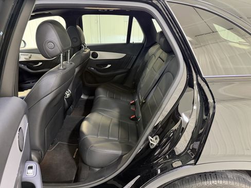 Used 2022 Mercedes-Benz GLC 300 image 12