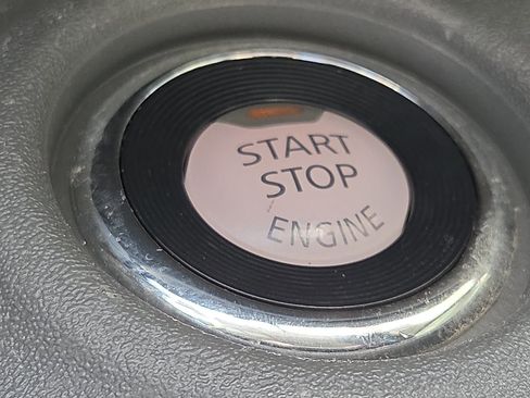 Used 2021 Nissan Frontier S image 10