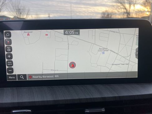 Certified 2024 Kia Telluride EX w/ EX Captain's Chair Package image 20