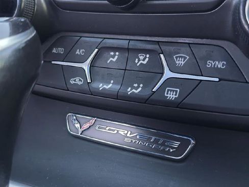 Used 2015 Chevrolet Corvette Stingray Coupe image 31