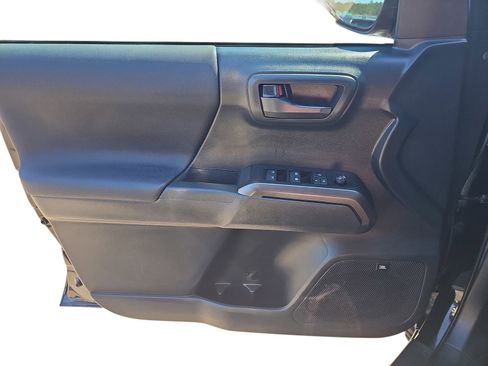 Used 2023 Toyota Tacoma TRD Off-Road w/ TRD Premium Off Road Package AWD/4WD image 23