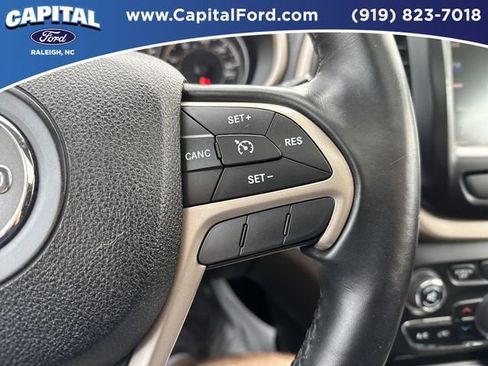 Used 2016 Jeep Cherokee 75th Anniversary image 23