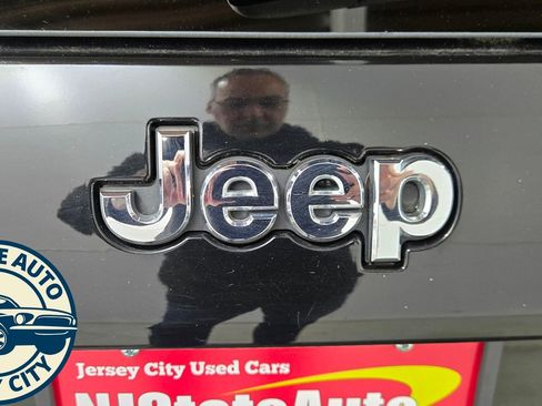 Used 2019 Jeep Cherokee Limited w/ Trailer Tow Group image 33