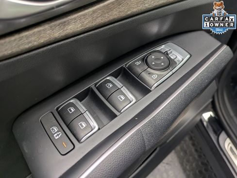 Used 2023 Kia Sorento S w/ Panoramic Sunroof Package AWD/4WD image 12