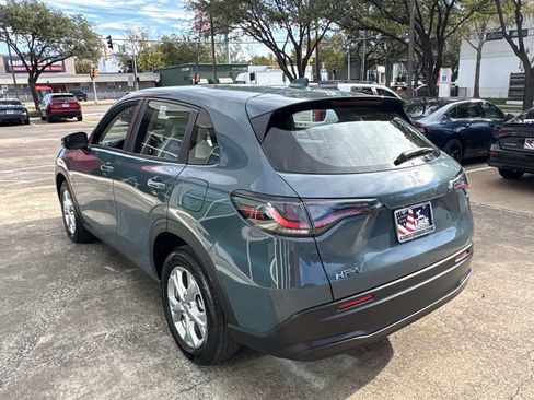 Used 2025 Honda HR-V LX image 4