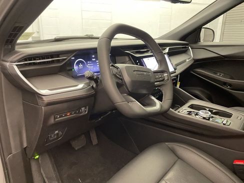 New 2026 Jeep Cherokee Overland w/ Advanced Pro Tech Group image 18