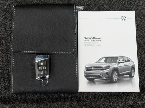 Used 2023 Volkswagen Atlas Cross Sport SE w/ Black Wheel Package AWD/4WD image 50