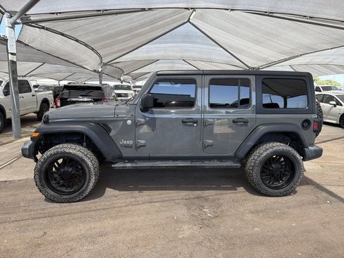Used 2019 Jeep Wrangler Unlimited Sport AWD/4WD image 2