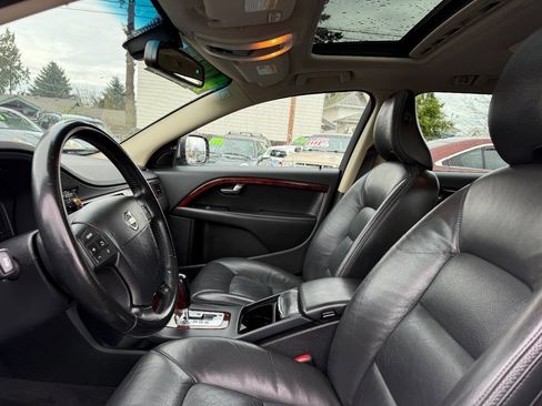 Used 2008 Volvo XC70 3.2 image 16