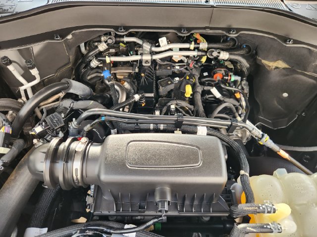 Used 2023 Ford Explorer XLT RWD image 31
