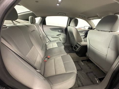 Used 2015 Chevrolet Impala LS w/ LS Convenience Package image 20