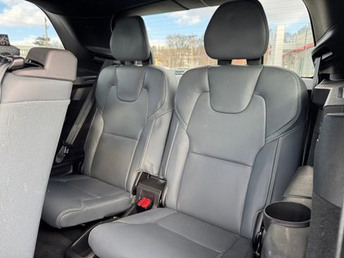 Used 2021 Volvo XC90 T6 Inscription w/ Lounge Package image 31