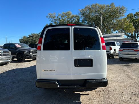 Used 2023 Chevrolet Express 3500 LS image 4