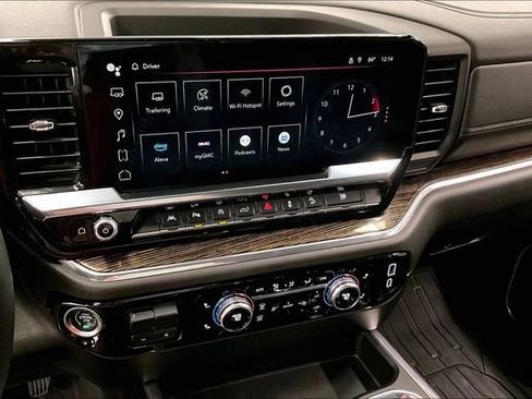 Used 2024 GMC Sierra 1500 Elevation w/ Elevation Premium Package AWD/4WD image 31