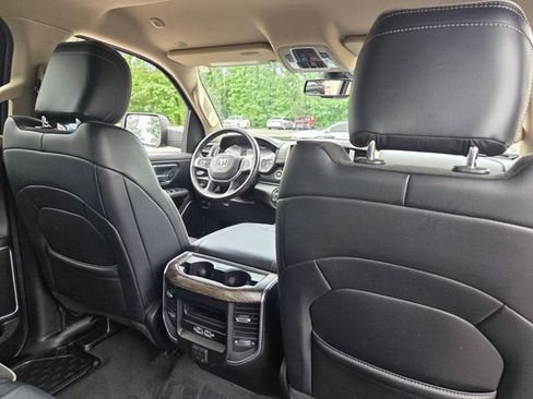 Used 2020 RAM 1500 Laramie AWD/4WD image 19