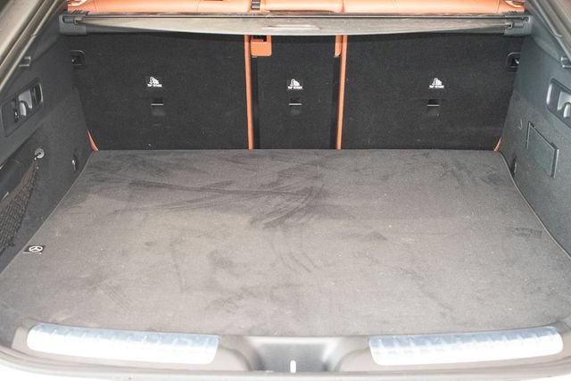 Used 2025 Mercedes-Benz GLC 300 4MATIC image 12
