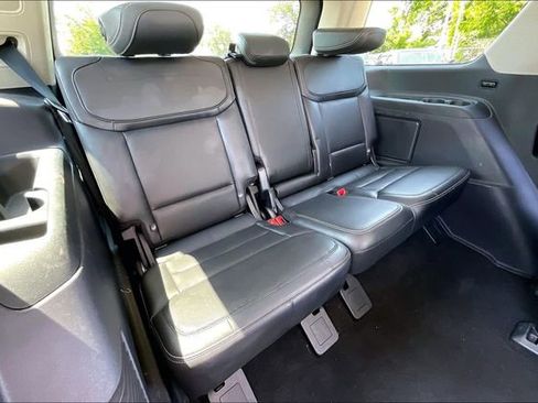 Used 2025 Ford Expedition Platinum AWD/4WD image 25