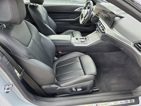 Used 2024 BMW 430i Convertible w/ M Sport Package image 28