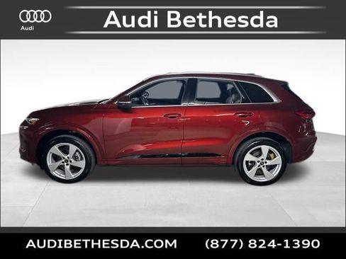 Used 2025 Audi Q5 Premium Plus w/ Premium Plus AWD/4WD image 4