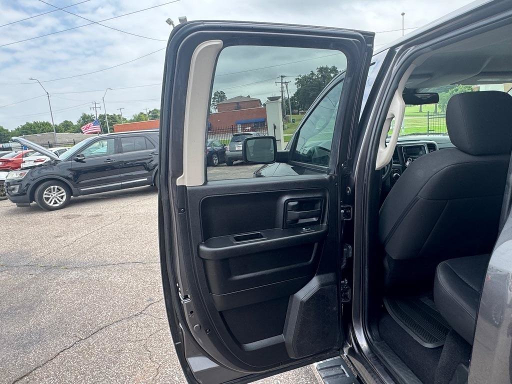 Used 2019 RAM 1500 Tradesman w/ Chrome Plus Package RWD image 20