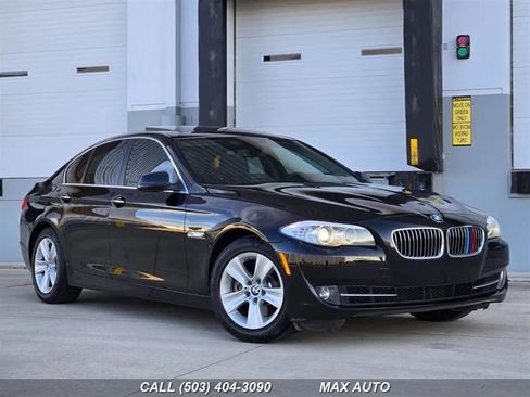 Used 2013 BMW 528i Sedan image 1