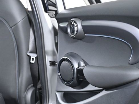 Certified 2023 MINI Cooper 4-Door Hardtop image 24