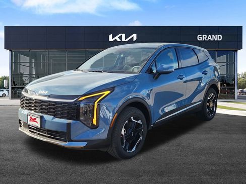 New 2026 Kia Sportage S image 4
