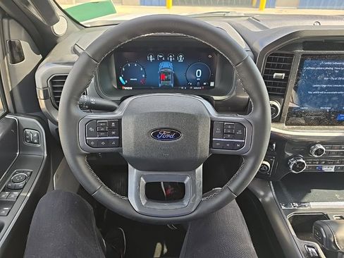 Used 2025 Ford F150 Lariat AWD/4WD image 17