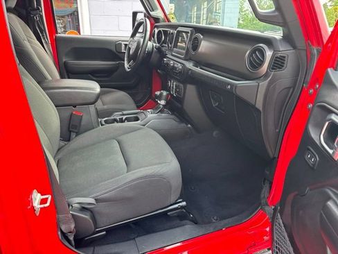 Used 2019 Jeep Wrangler Unlimited Sport S AWD/4WD image 8