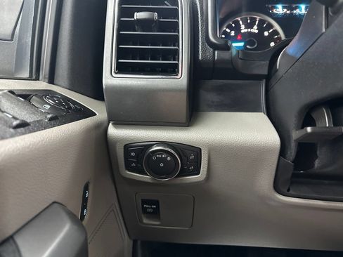 Used 2018 Ford F150 XLT AWD/4WD image 43