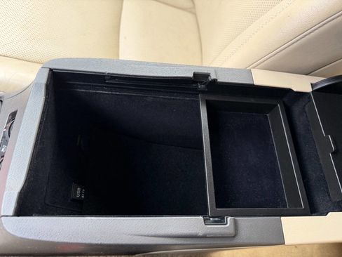 Used 2011 Lexus ES 350 image 48