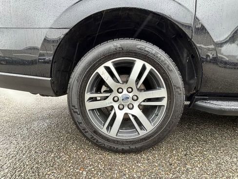 Used 2024 Ford Expedition Max Limited AWD/4WD image 27