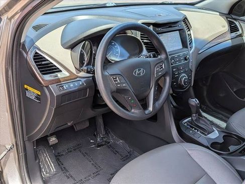 Used 2018 Hyundai Santa Fe Sport w/ 2.4L Value Package 02 FWD image 10