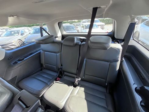 Used 2025 Ford Expedition Max Active image 5