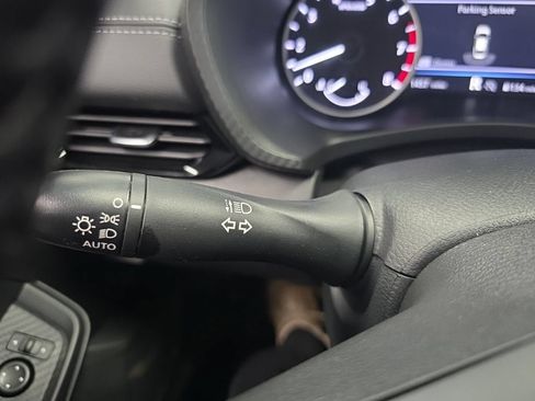 Used 2025 Nissan Sentra SV w/ All-Weather Package FWD image 29