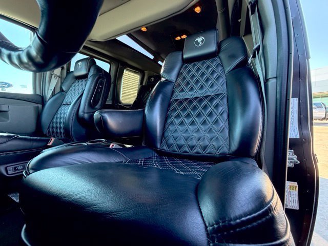 Used 2024 Chevrolet Express 2500 Extended w/ Driver Convenience Package RWD image 7