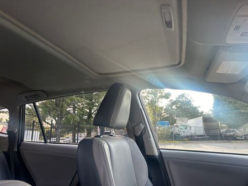 Used 2013 Toyota RAV4 Limited image 6