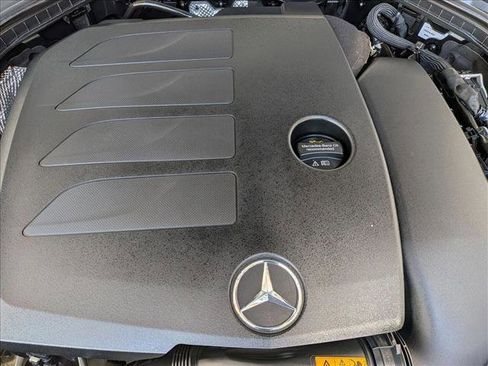 Used 2019 Mercedes-Benz C 300 4MATIC Sedan image 22
