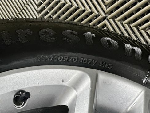 Used 2024 Dodge Durango GT image 32