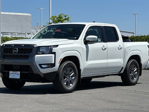 New 2025 Nissan Frontier SV w/ SV Convenience Package image 8