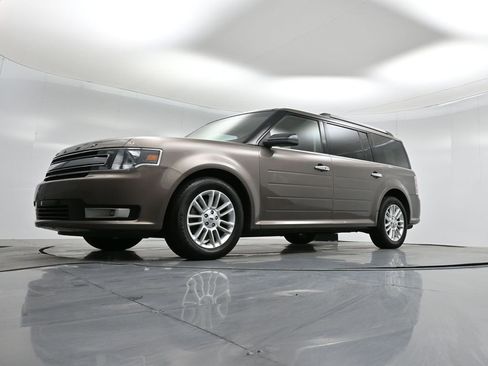 Certified 2019 Ford Flex SEL w/ Equipment Group 202A image 48