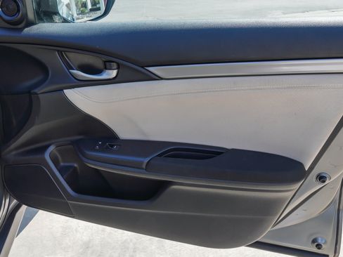 Used 2018 Honda Civic EX image 27