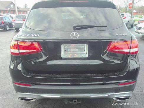 Used 2017 Mercedes-Benz GLC 300 4MATIC image 4