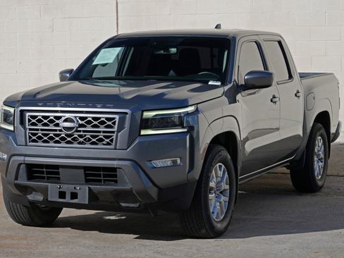 Used 2022 Nissan Frontier SV w/ SV Premium Package RWD image 42